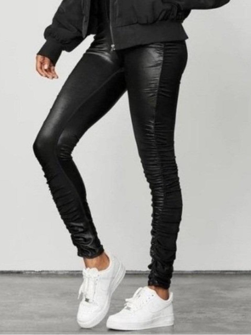 Alo Yoga High Waisted Cinched Leggings size XS in Black Shine